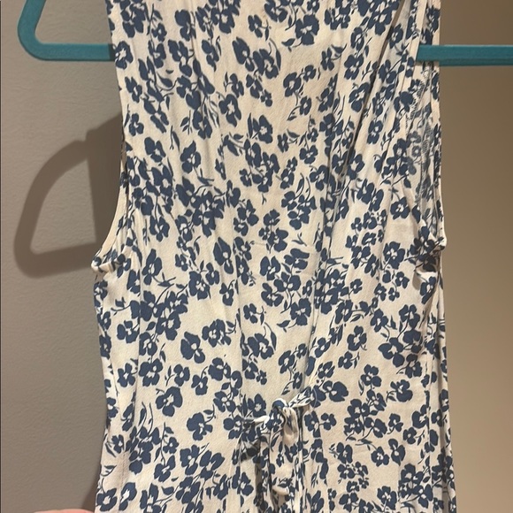 Blue and white Reformation Rilynn dress - Picture 4 of 5